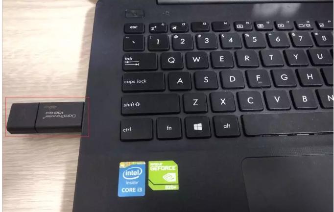 电脑系统崩溃了如何使用u盘,电脑系统崩溃怎么用u盘重装