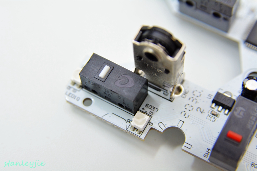 达尔优牧马人二代鼠标吃鸡怎么样,达尔优牧马人鼠标EM902怎么拆