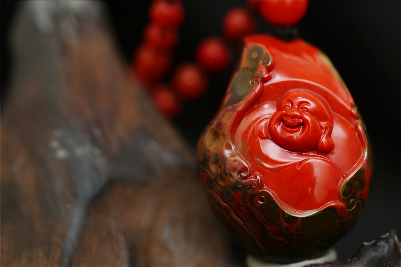 裂开的玛瑙能带吗,开裂的手串还能玩吗