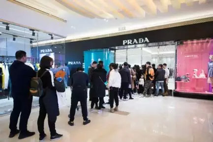 青岛海信广场闭店视频,青岛海信闭店答谢