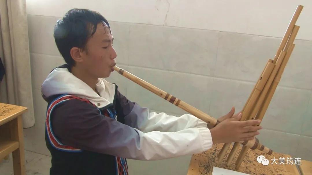 筠连改善基础设施,让农村学校发生“蝶变”!