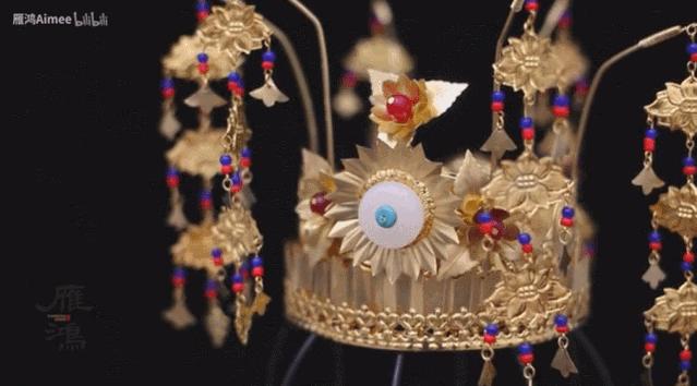 护士小姐用5毛钱的易拉罐，随手一剪猛翻千万倍，网友：手艺牛逼