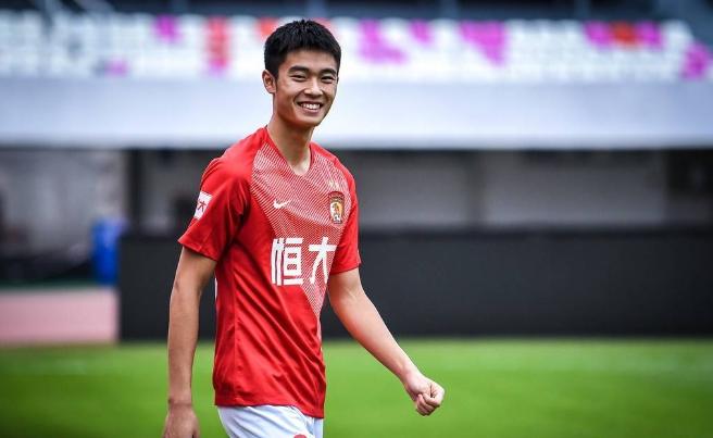 继陈国抗后又一恒大青训金靴离队，曾红爆天体的他不过是昙花一现
