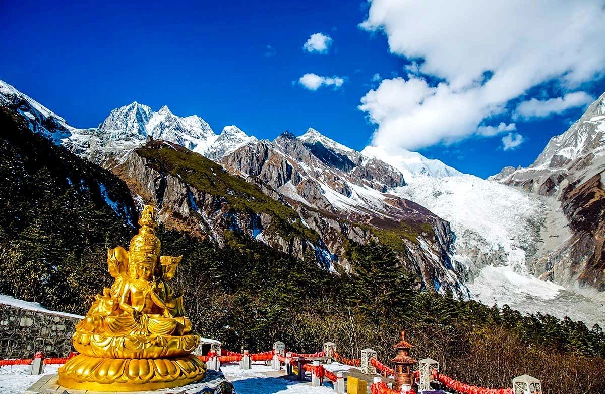 甘孜稻城亚丁景区圣水门优惠,甘孜免门票景点到什么时候