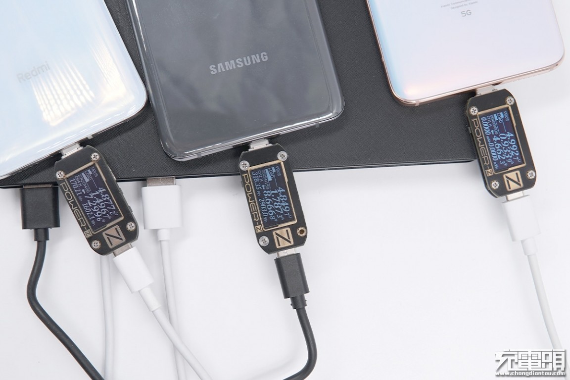 羽博20000毫安充电宝自带线评测,羽博充电宝插电