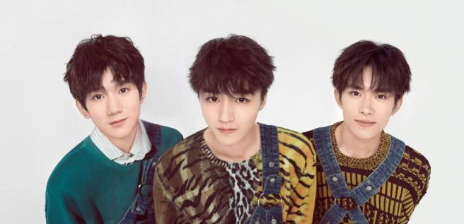 tfboys演唱会灯牌王俊凯,王俊凯19年演唱会蓝色灯牌