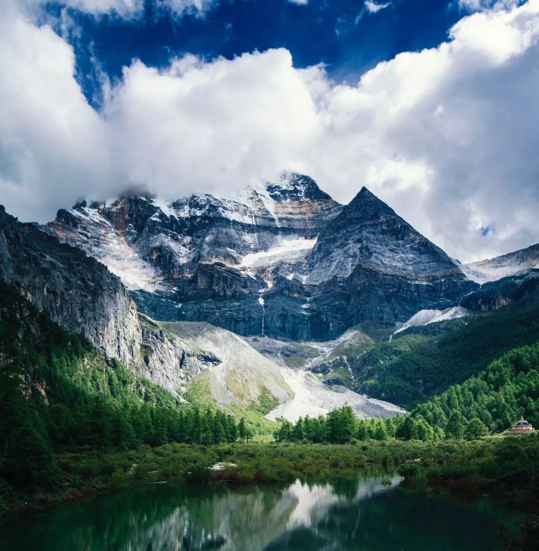 国庆旅游稻城亚丁自驾游最佳路线,国庆川西稻城亚丁风景区一日游