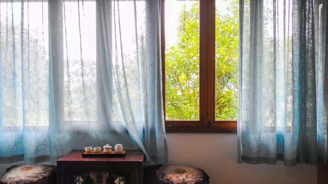 转瞬间一年过去的诗词,转眼一年过去了感慨诗句