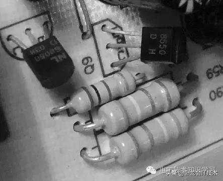 富士宝电磁炉s197c显示e2故障维修,电磁炉出现一二故障怎么处理