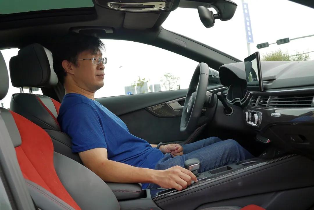 奥迪a4l开起来感觉好肉提速慢,奥迪a4l改bo音响