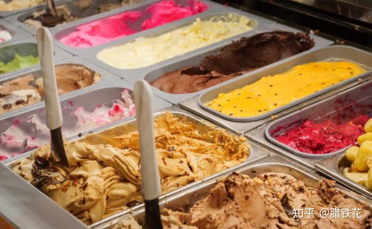 新手摆地摊有哪些不可忽视的诀窍,摆地摊新手必学技巧方法