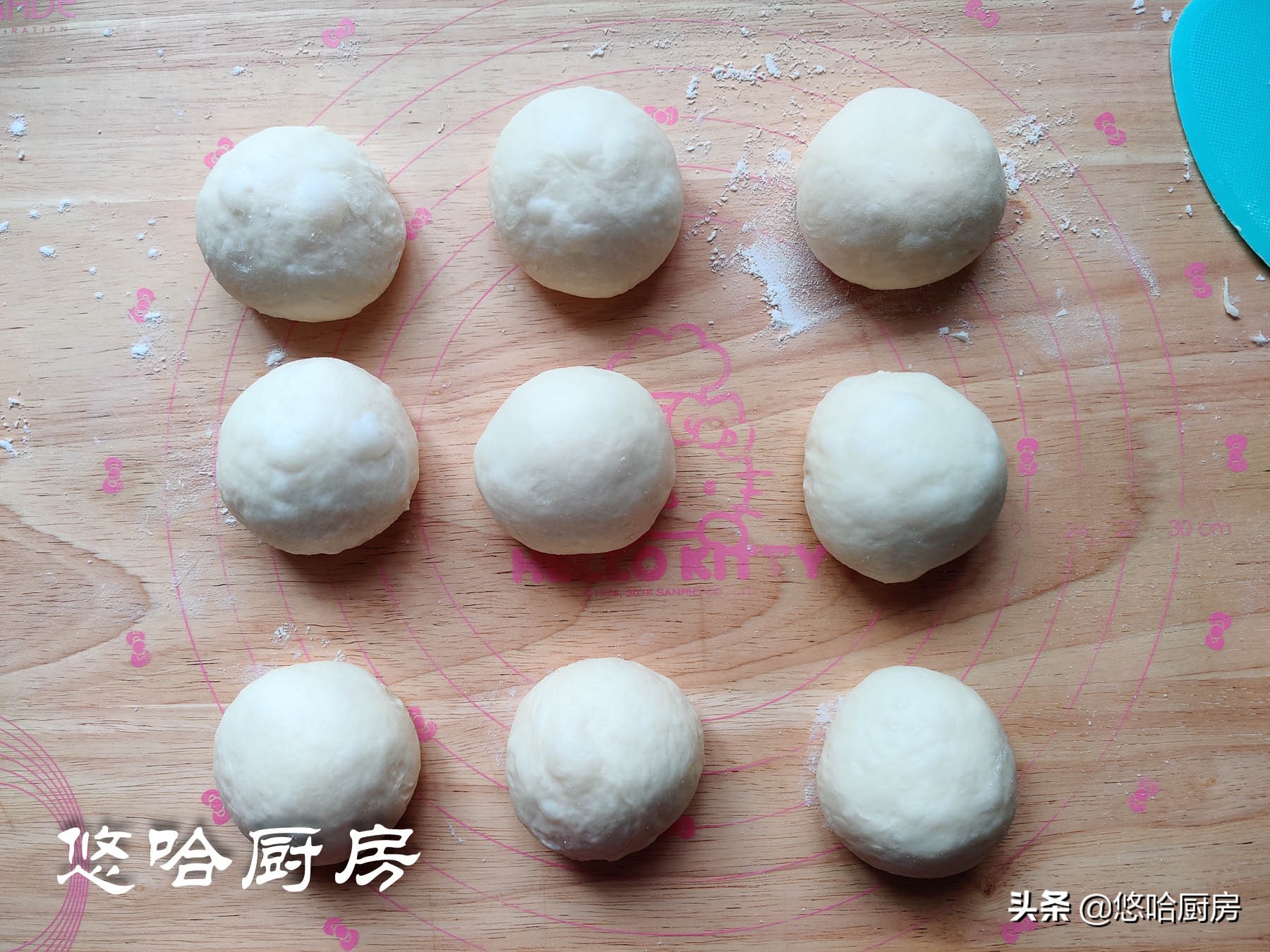 爱吃面包不用花钱买,香甜的松软小面包快快动手制作吧