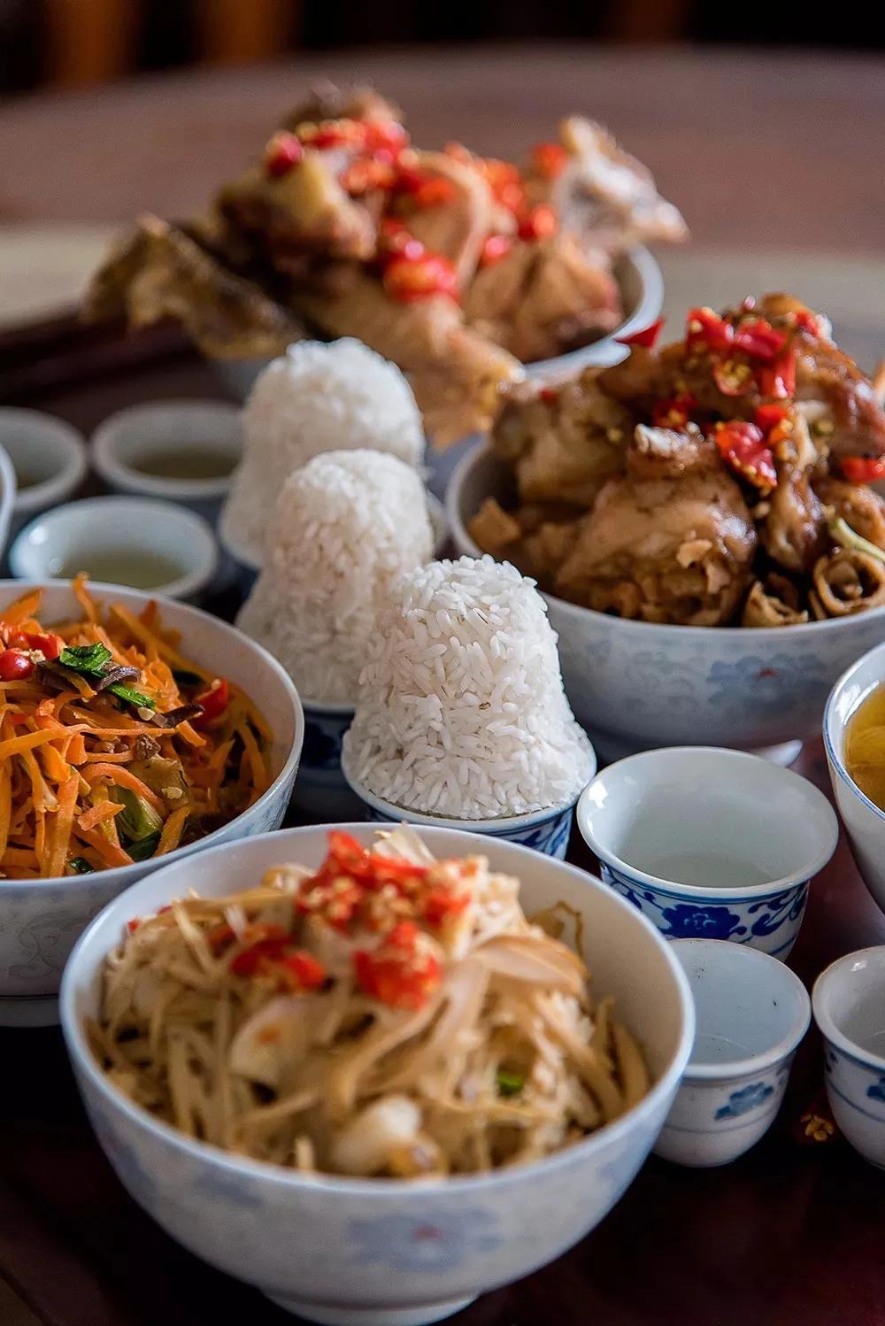 哪些瞬间让你觉得快过年了,哪个瞬间让你觉得过年了