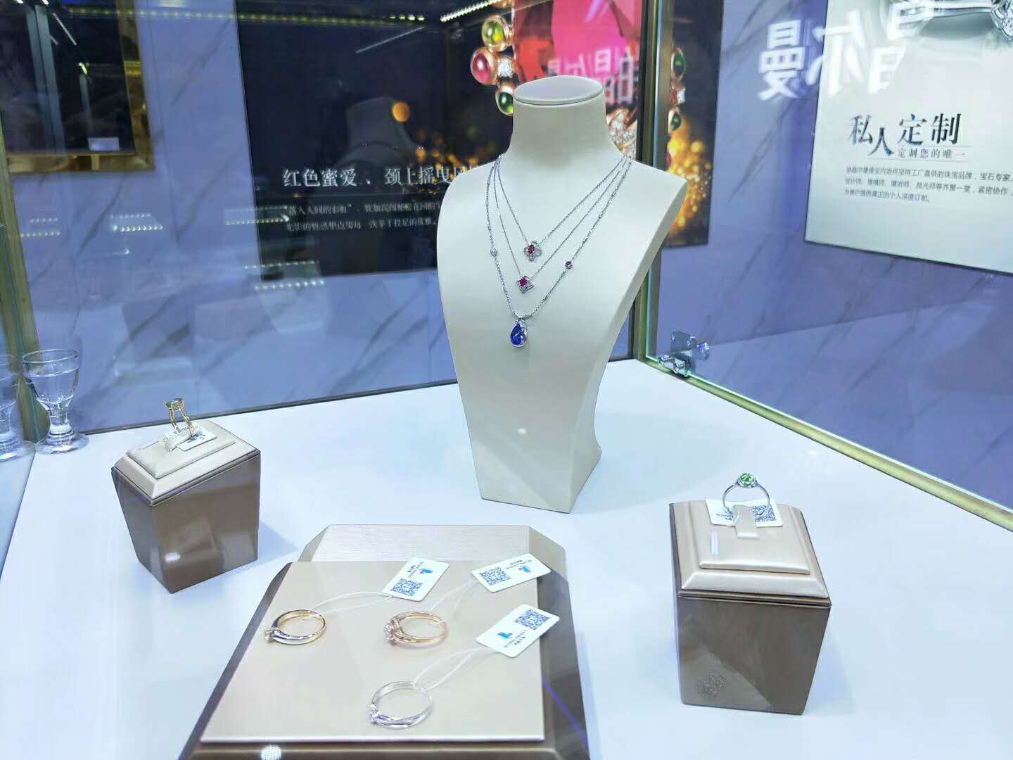 店长怎么做珠宝店铺才能更好,如何经营一家小型珠宝店