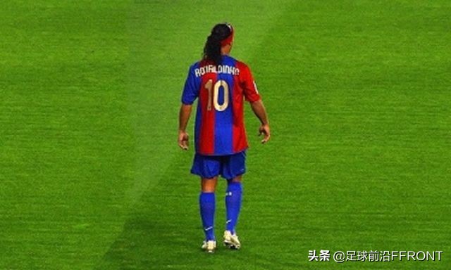 梅西和c罗换球衣,c罗与梅西交换球衣