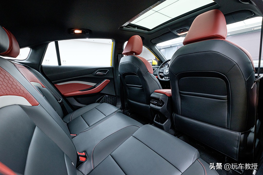 最新名爵mg5深度测评,不输大牌的车