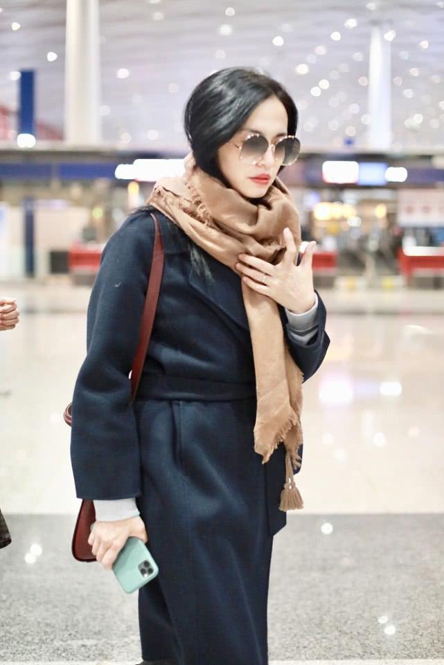 姚晨的穿衣新搭配,姚晨近期穿衣服图片