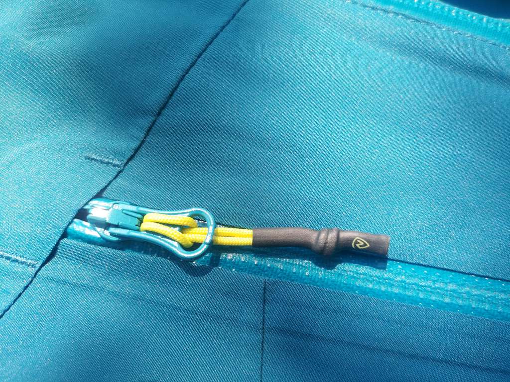 顺心而行--诺诗兰雨影冲锋衣体验