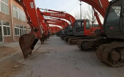 山东蓝翔学挖掘机视频,蓝翔学开挖掘机