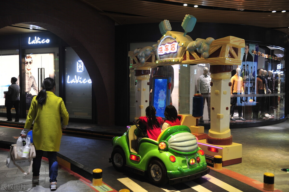 购物中心怎么引流周边社区,购物中心实体品牌服装店引流方案