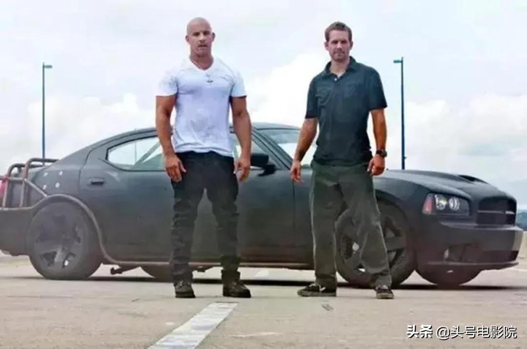 保罗沃克和范迪塞尔分离图片,速度与激情7保罗沃克真实死因