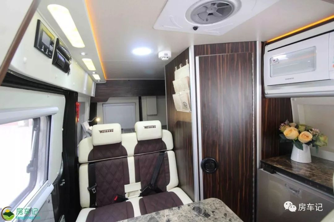 卫航v80短轴无中门b型房车plus,二手卫航大通v90短轴中顶b型房车