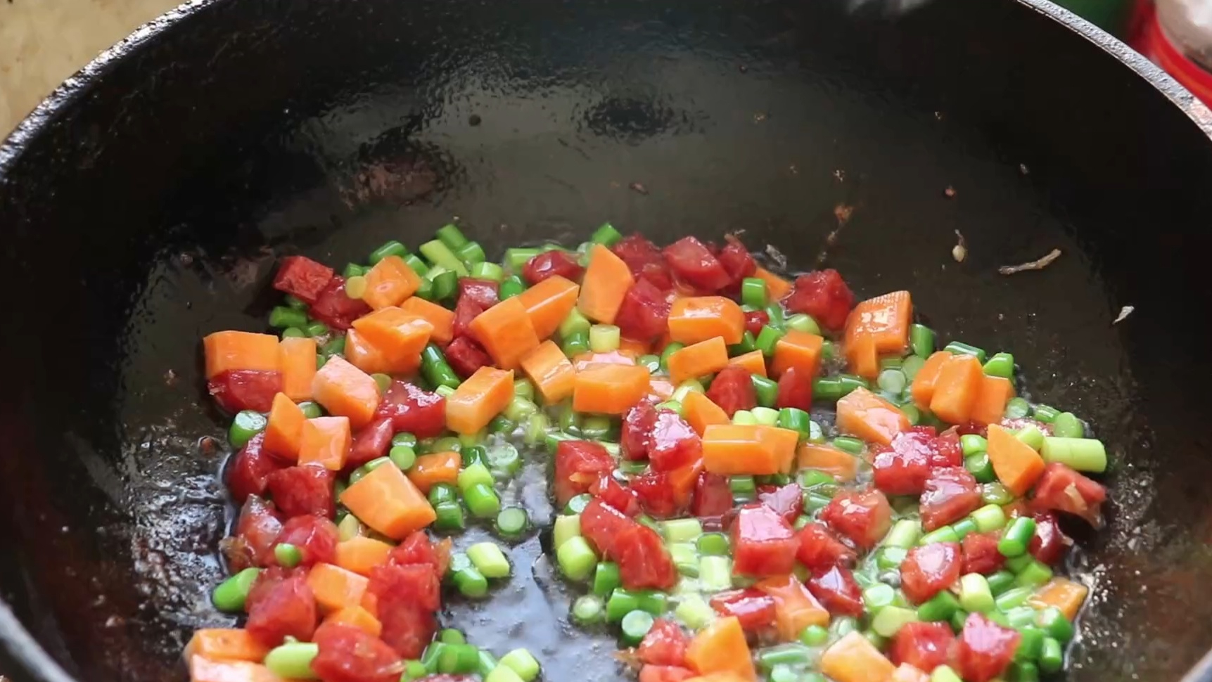大米饭和鸡蛋怎么做好吃,吃了30年饭