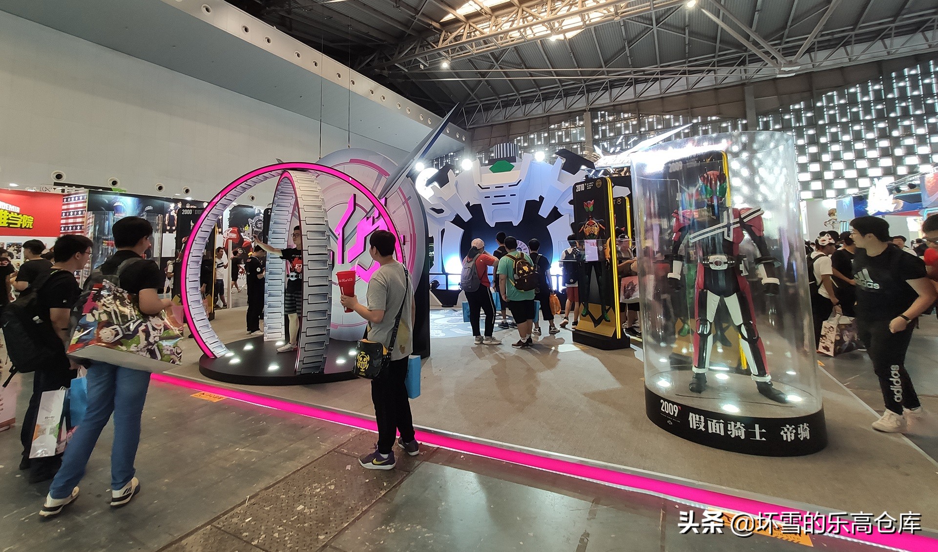 用47张照片带你来看看二次元展CCG上有什么好玩的