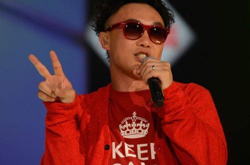 陈奕迅赔钱,陈奕迅阿迪违约金