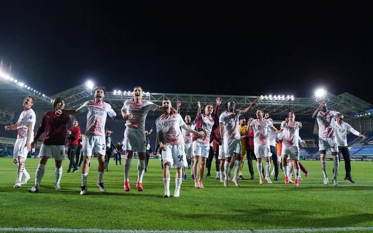 欧洲杯分析官：凯西点球双响！AC米兰时隔七年，重返欧冠赛场