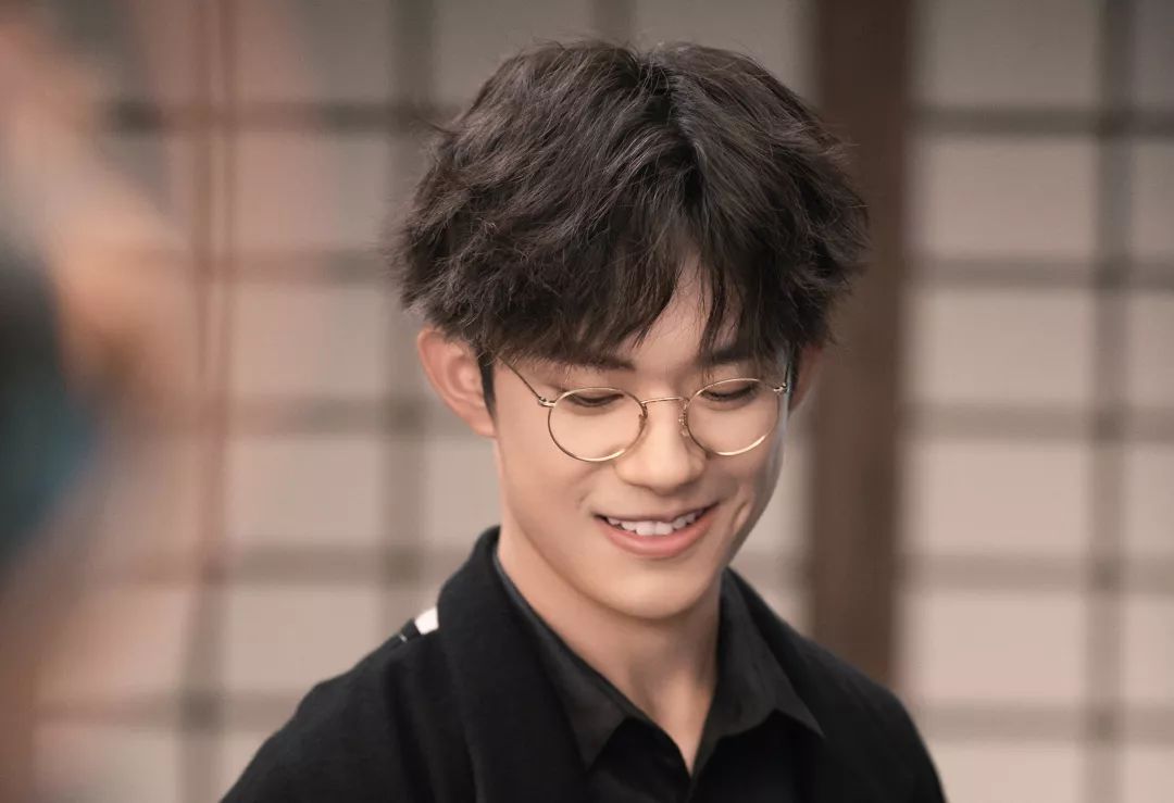 看了三遍才看懂男孩的眼神完整版,看了三遍才看明白男孩子的眼神