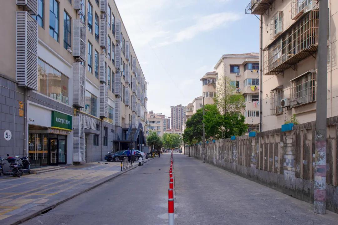 街道整治后干净整洁城市视频,街道清洁城市美化家园亮点举措