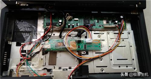 旧笔记本怎么改造成电视,废旧笔记本显示屏改电视