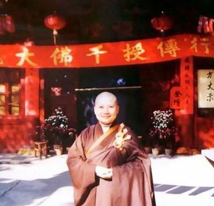 李娜为什么退出歌坛,唱青藏高原的李娜的现状