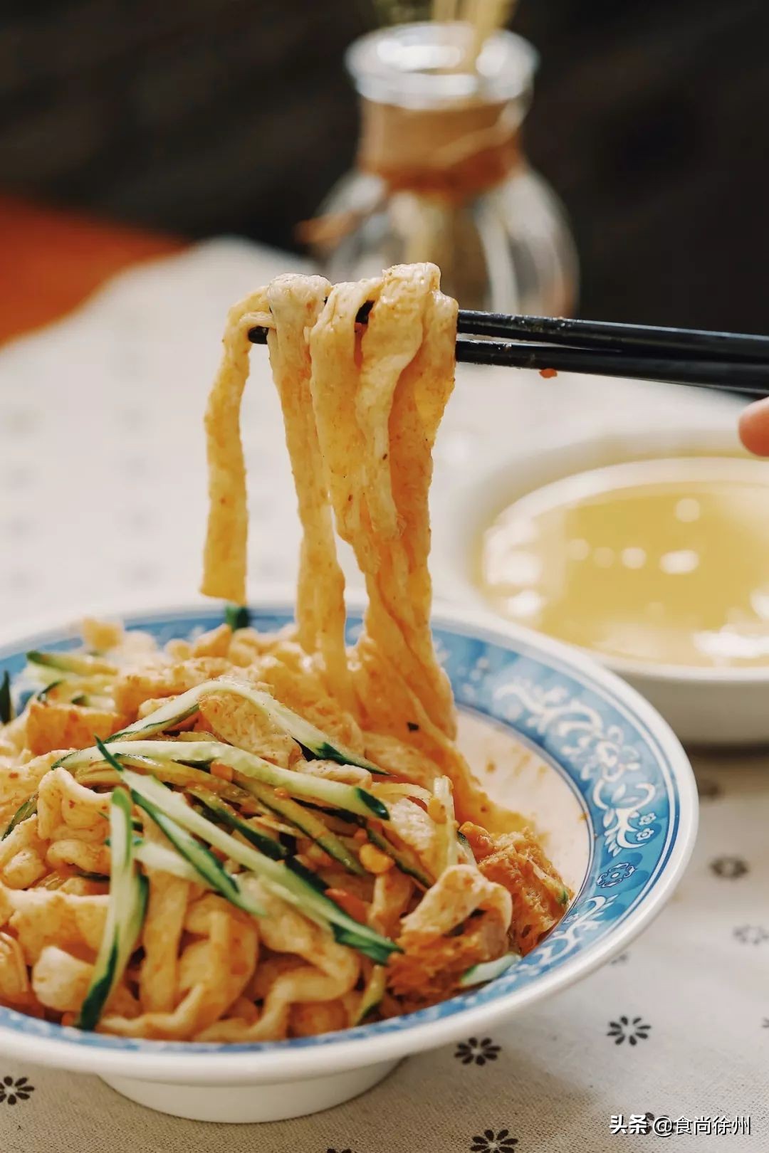 徐州凉皮开到悉尼！健身私教亲手烹制！美味到极致，还有变态辣…