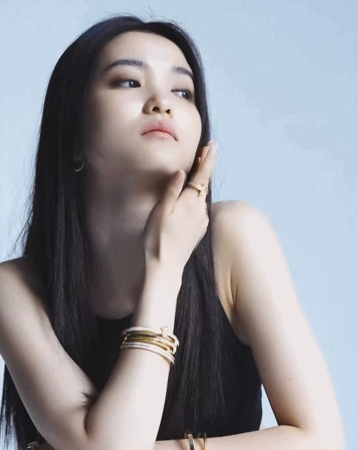 金泰梨时尚写真,金泰梨酷飒