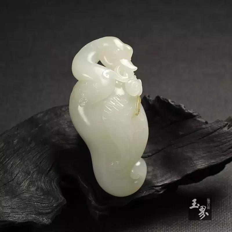 灵巧优雅、诗意游动—玉雕“鹅”