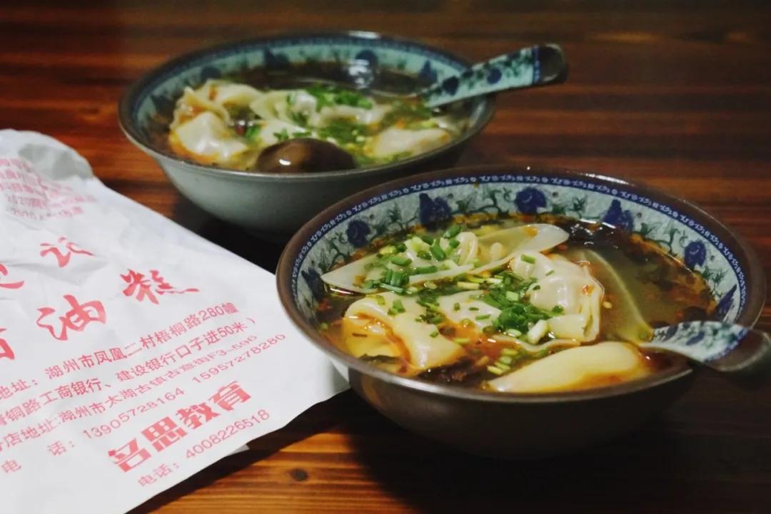 杭州20min直达设计师美宿！为一张床赴一座城，超小众玩法