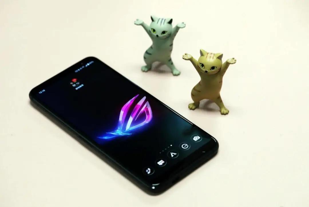 最火的10大手机游戏,目前最火4款手游游戏推荐