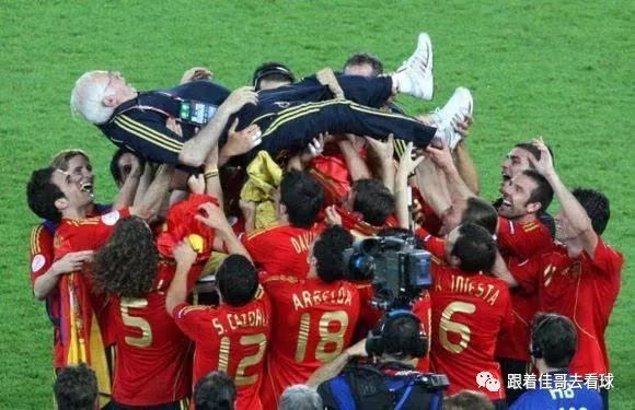 跟佳哥去看球,跟着佳哥去看球是谁