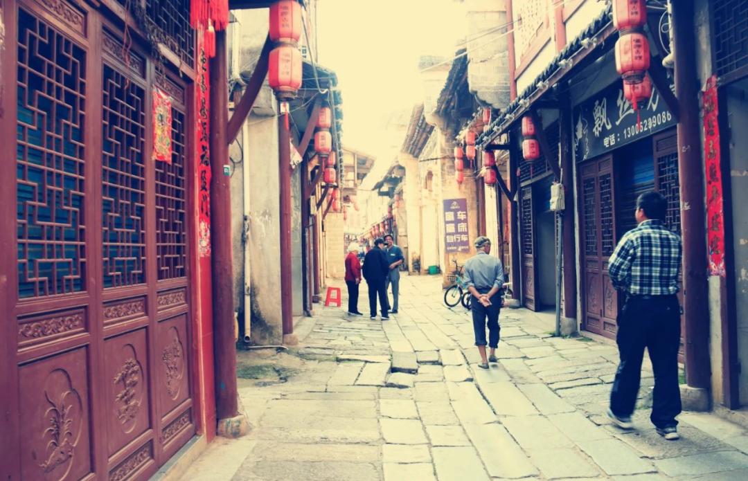 江西鹰潭这个城市怎么样,鹰潭一个人打卡的地方