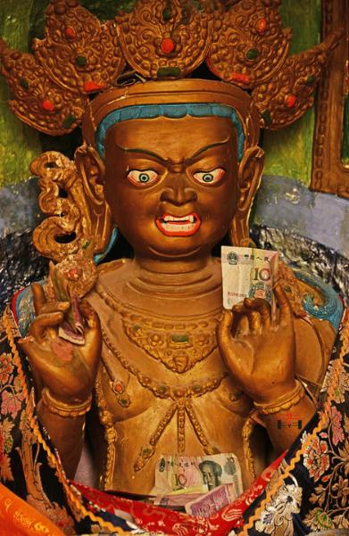 马蹄寺石窟被称为中国石窟之祖,金塔寺石窟和马蹄寺石窟