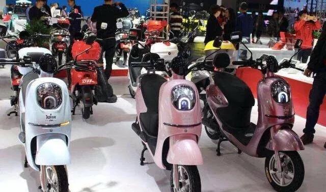 买电动车怎么问才不会吃亏,买电动车找熟人