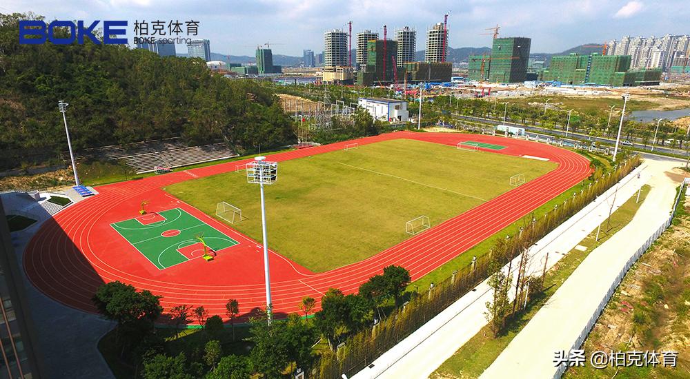 专业足球场的灯光,柏克体育照明