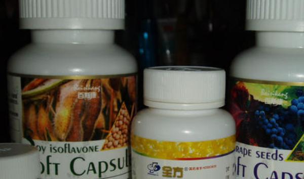 维生素c和胃黏膜的关系 (维生素b能促进胃黏膜恢复吗)