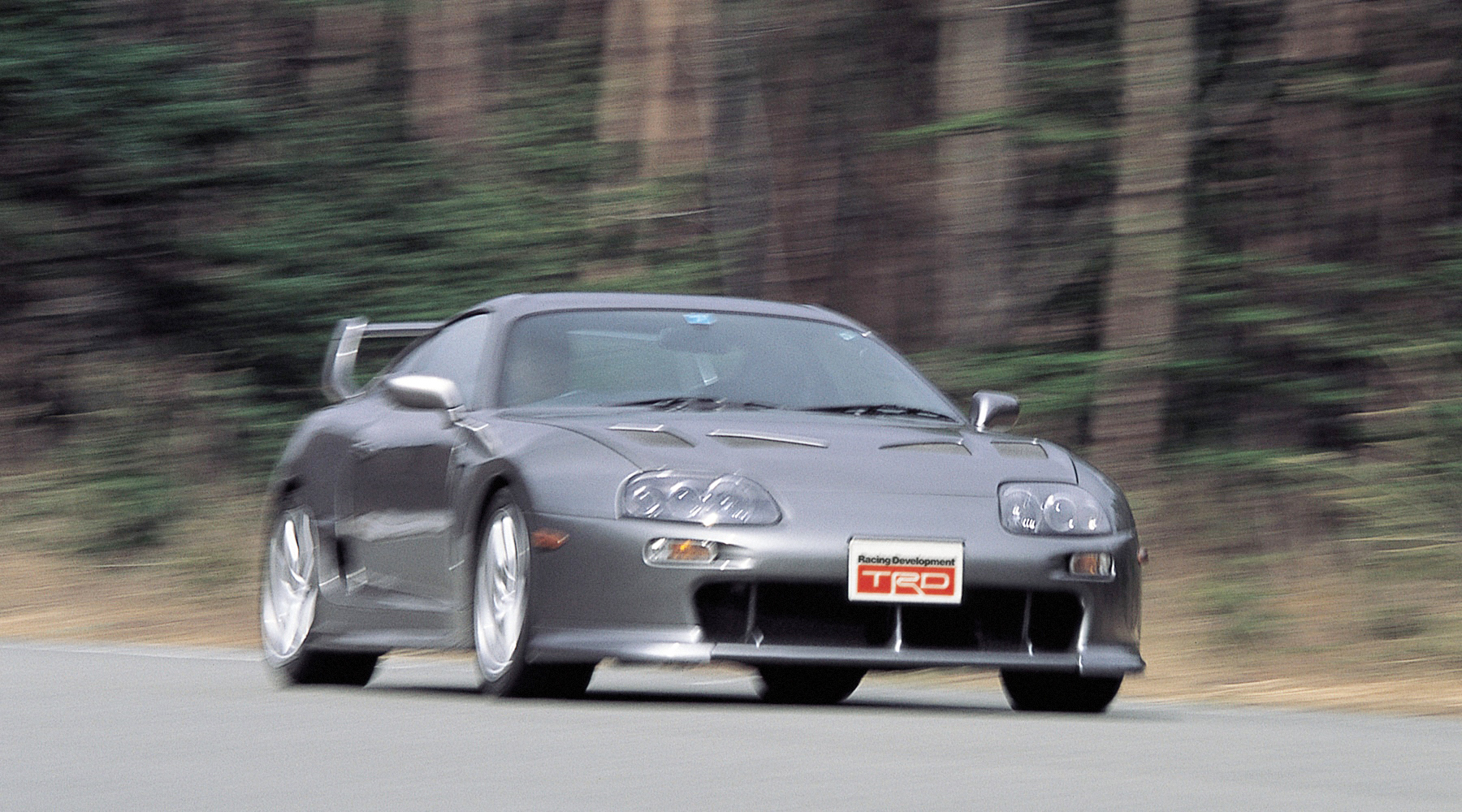 丰田皇冠是什么级别的车,丰田有个suv前面是皇冠