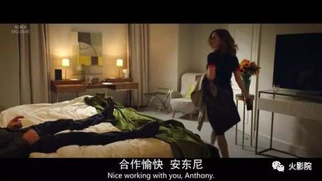 比胜利的瓜更劲爆！这部8.4分英剧揭秘丑闻热搜的真相！