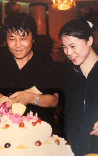 王楠抗癌,王楠一家四口近照曝光