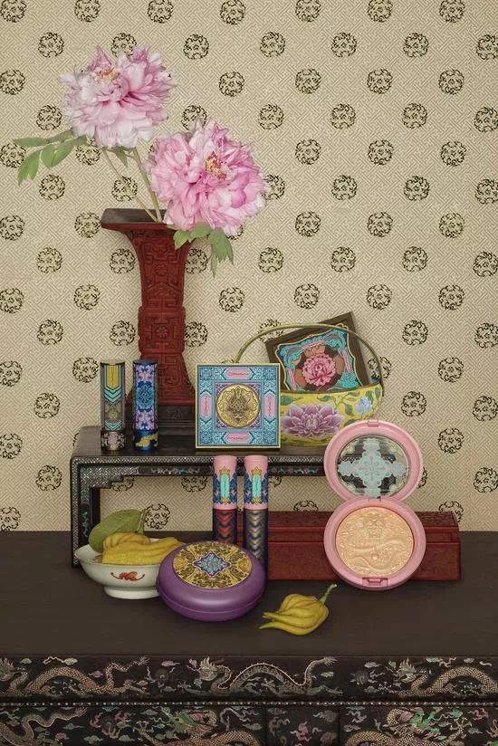 请说一下今年彩妆最好用的单品,新年必备的彩妆产品有哪些