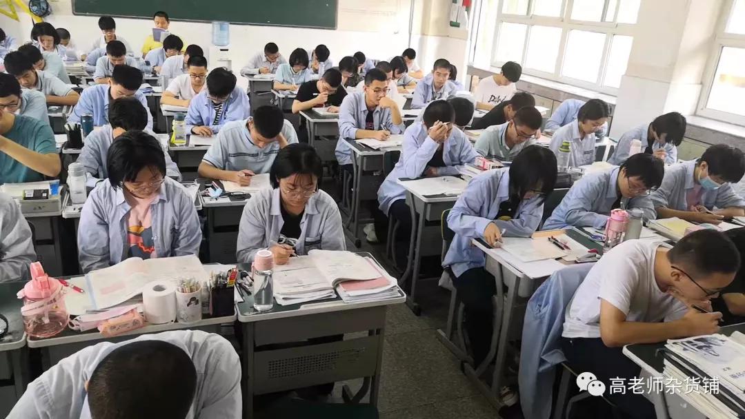 班级如何周期性调整座位,班级调座位的正确方法